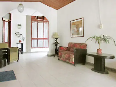 Hotel Los Veleros Santa Marta 4*, サンタ・マルタ