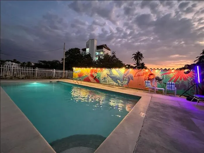 Hotel Los Veleros Santa Marta 4*, サンタ・マルタ