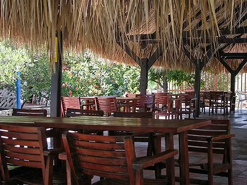 Hotel Los Veleros Santa Marta 4*, サンタ・マルタ